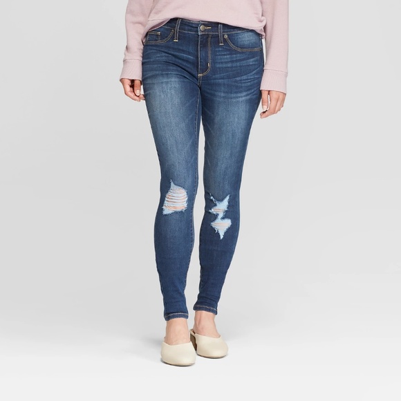 Universal Thread Denim - NWT Destructed High-Rise Jegging
